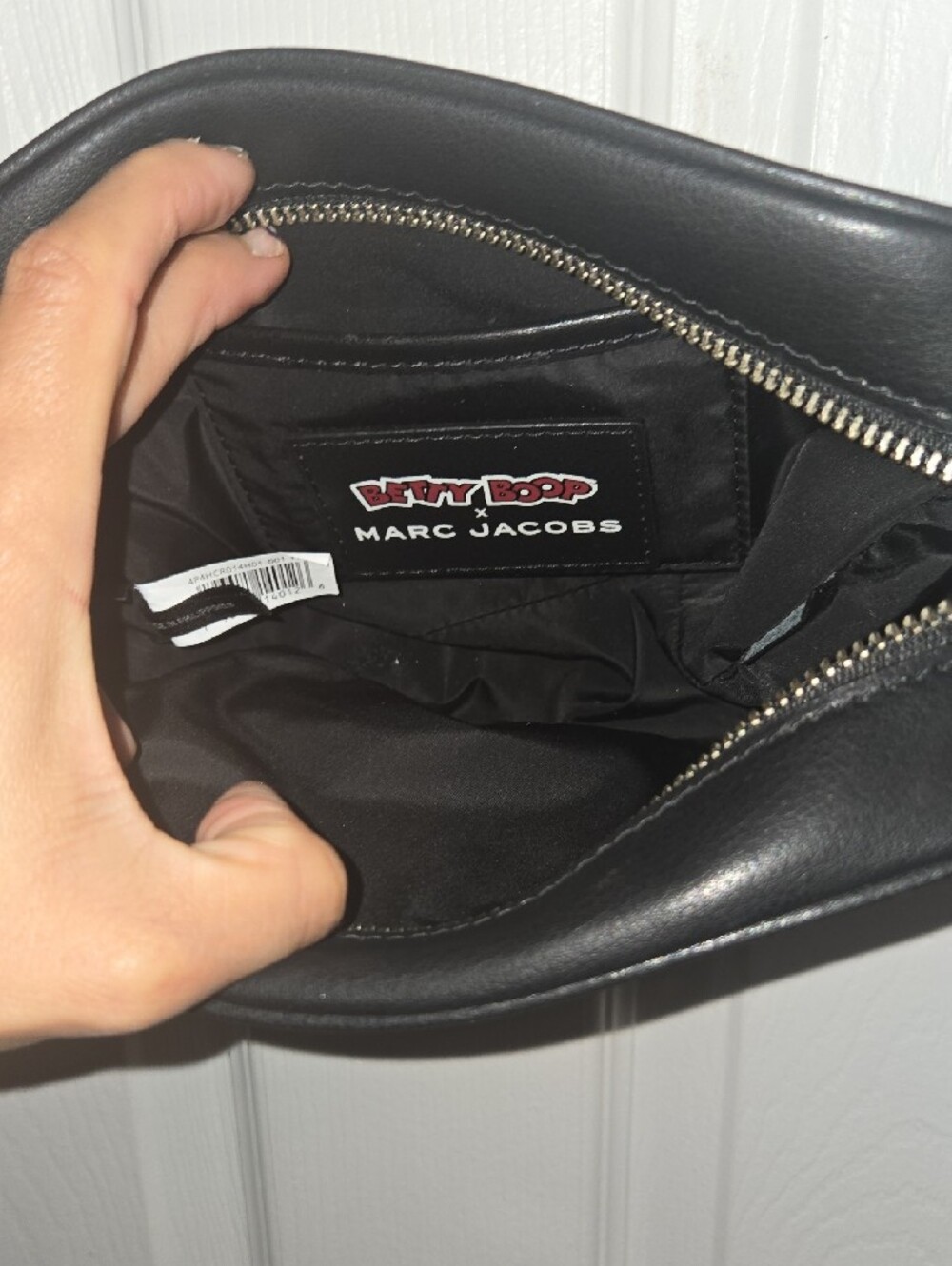 Marc Jacobs Black Strap with Red Trim and White Logo - Picture 9 of 15